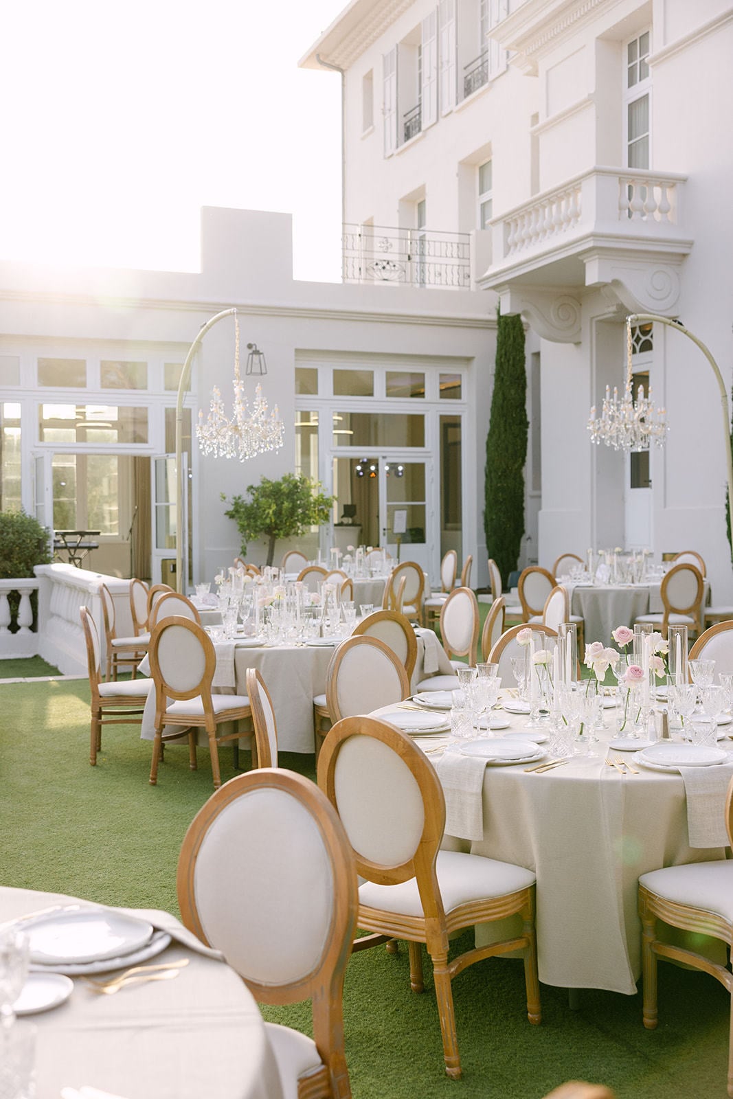 Wedding cake at Castel Bay on the French Riviera