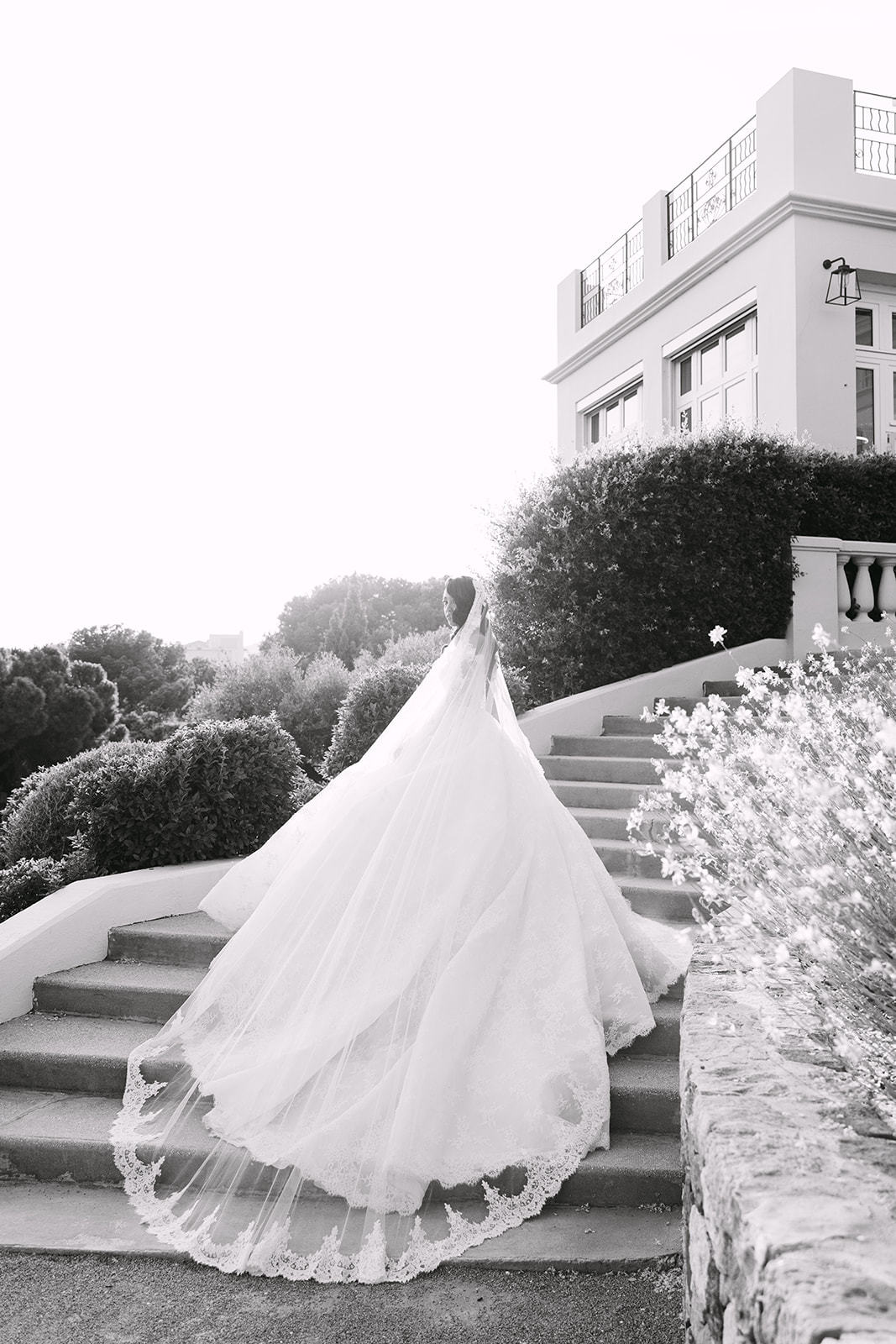 Wedding cake at Castel Bay on the French Riviera