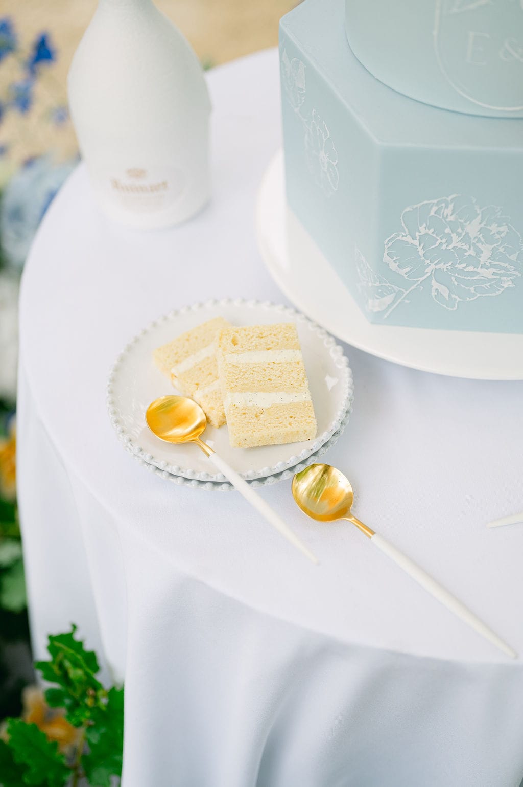 Wedding cake at Domaine de Lamanon, Provence