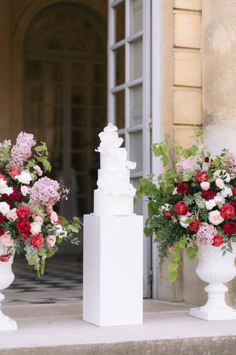 Wedding cake at Château de Champlatreux, north of Paris