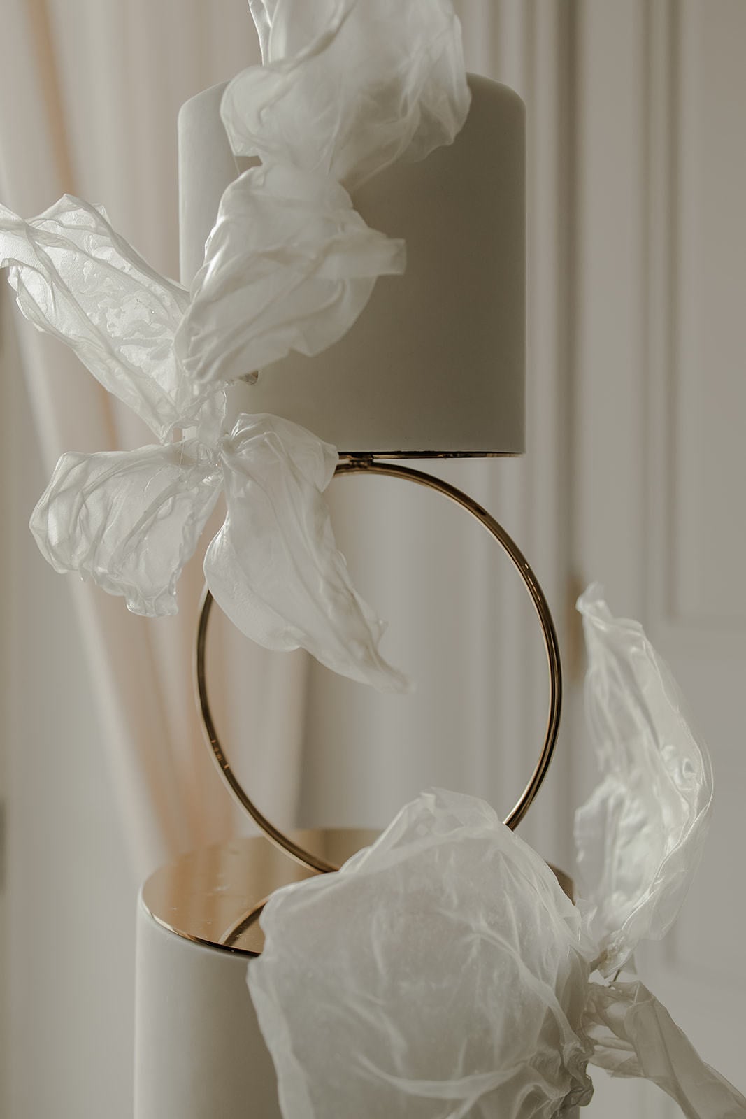 Sculptural wedding cake in France, photographed by Daphne de Vries